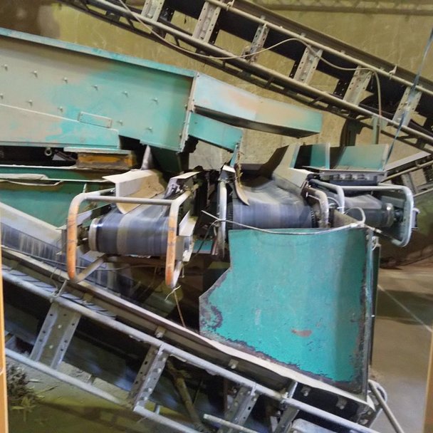 御池鐵工所製粉砕機 SSC-2-50180-60の詳細画像|3枚目