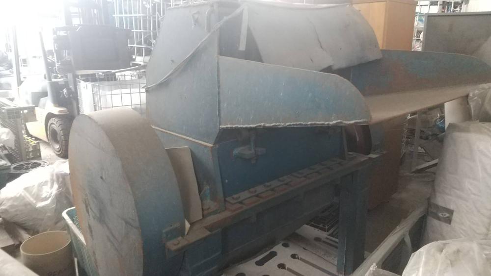 中国製粉砕機 YE3-250M-4の注目画像