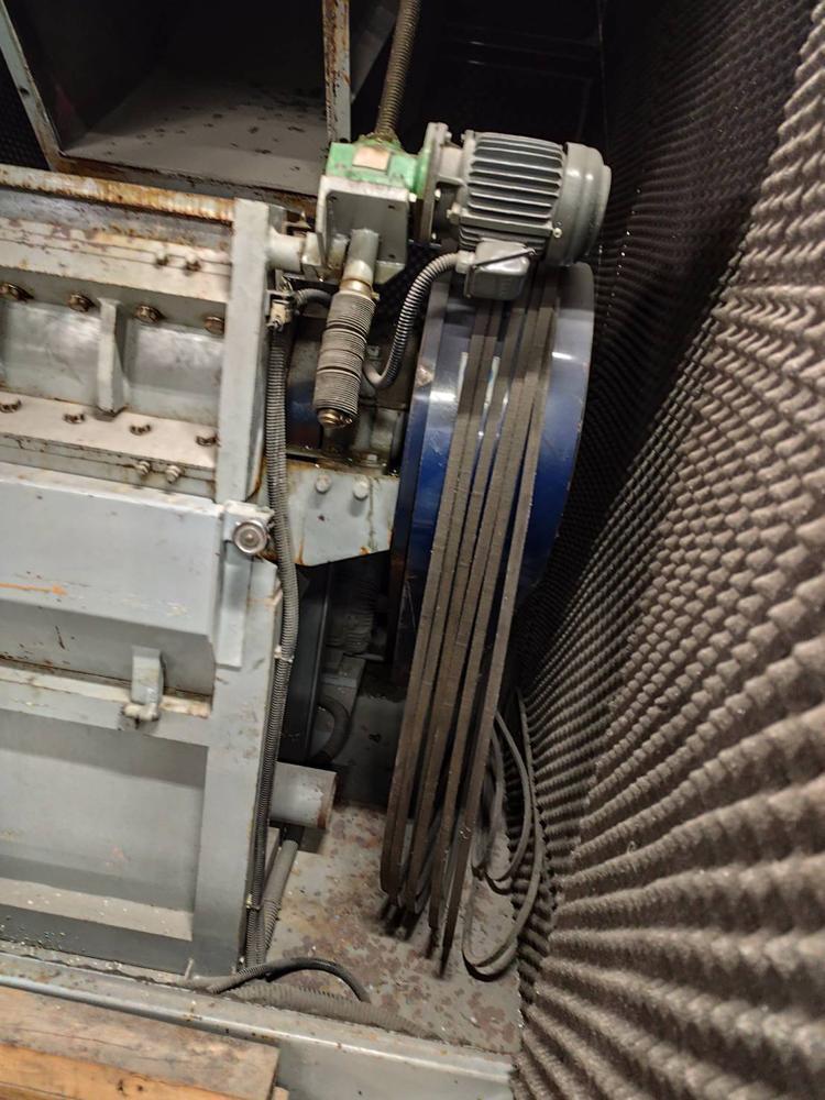 台湾製粉砕機の詳細画像｜1枚目