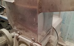 森田精機製粉砕機のサムネイル