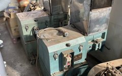 森田精機製粉砕機のサムネイル