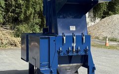 ダイコー精機製粉砕機のサムネイル