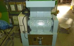 ホーライ製粉砕機のサムネイル