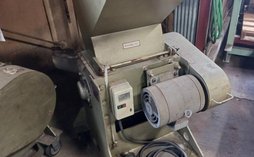 ホーライ製粉砕機のサムネイル