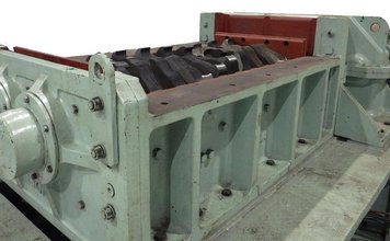 中古の新居浜鐵工所製粉砕機 NS-302FHの写真