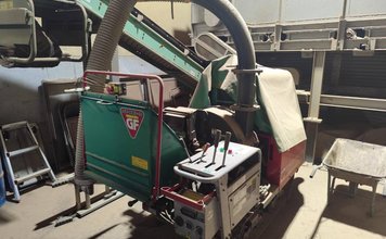 中古の山陽機器製粉砕機 GF165DE-Kの写真