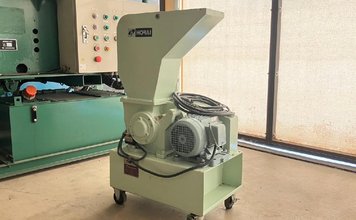 中古のホーライ製粉砕機 P-1314の写真